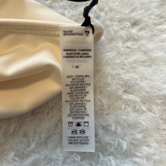 Nike Swoosh Women's Plus Size Bra Medium Support Cream Sz 2X New WT - Picture 9 of 12